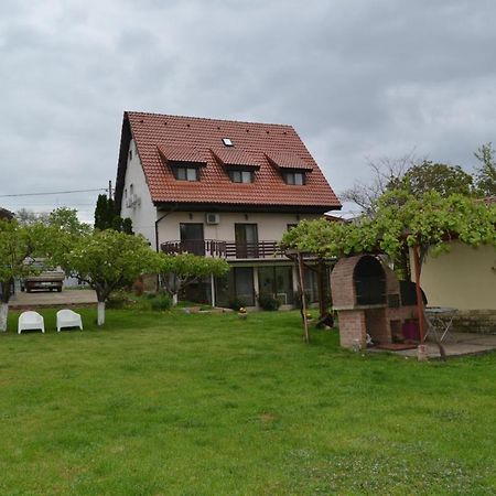 Villa Siret Sendreni Zewnętrze zdjęcie