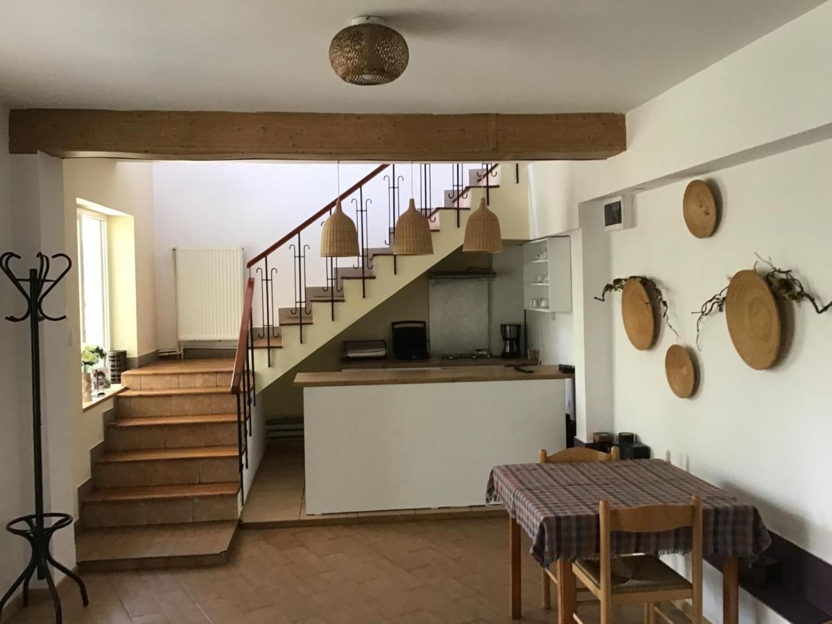 Villa Siret Sendreni Zewnętrze zdjęcie