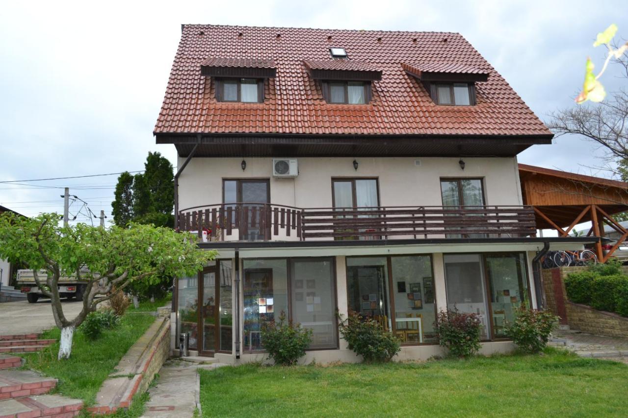 Villa Siret Sendreni Zewnętrze zdjęcie