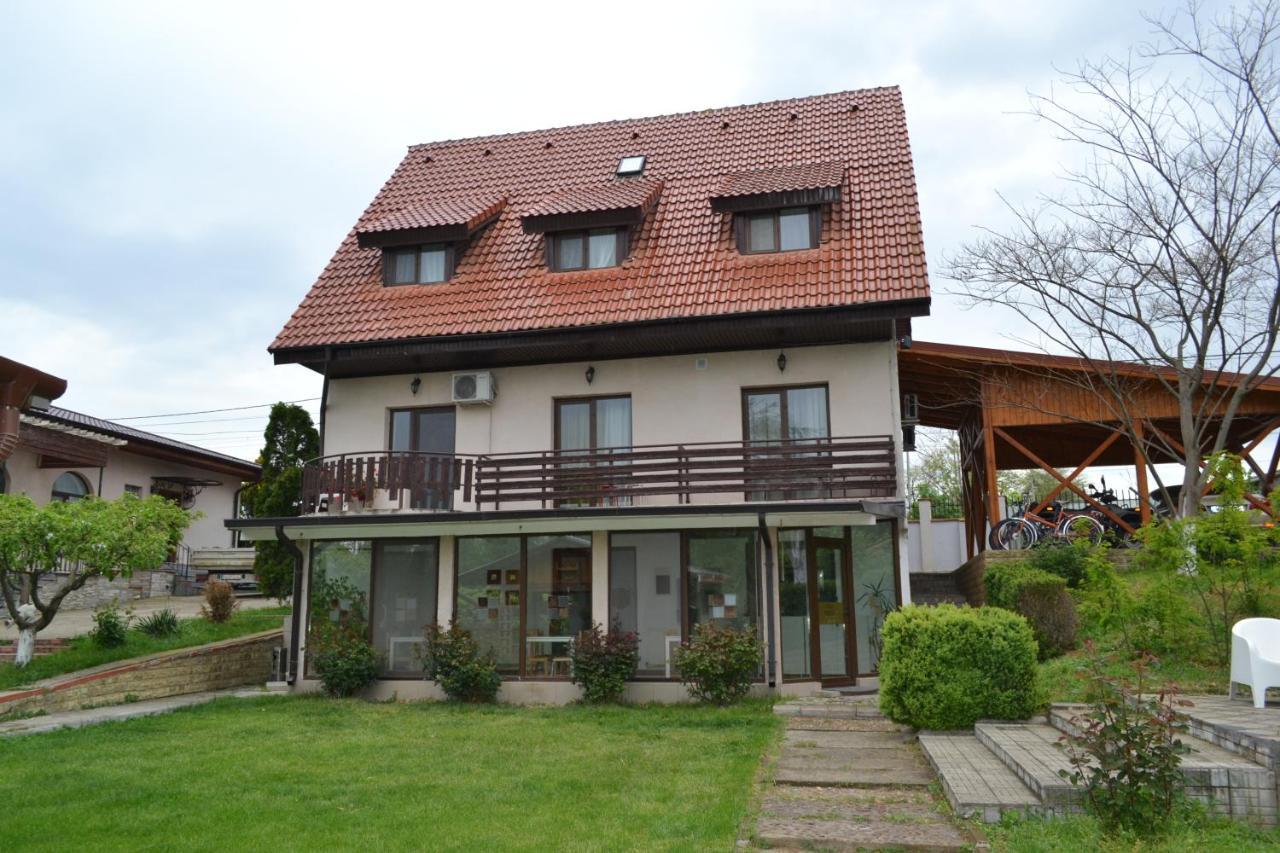Villa Siret Sendreni Zewnętrze zdjęcie
