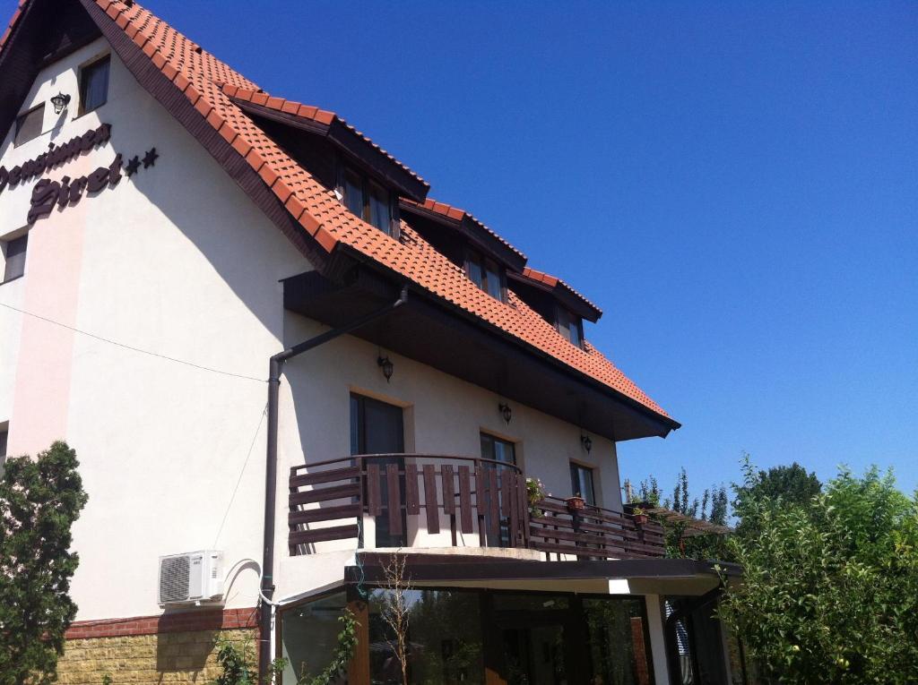 Villa Siret Sendreni Zewnętrze zdjęcie